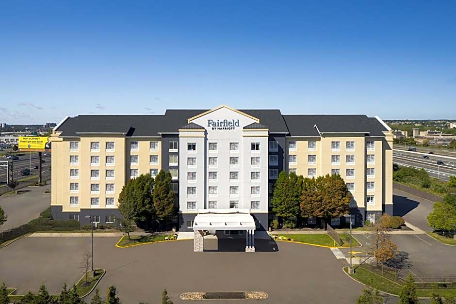 Fairfield Inn & Suites by Marriott Newark Liberty International Airport