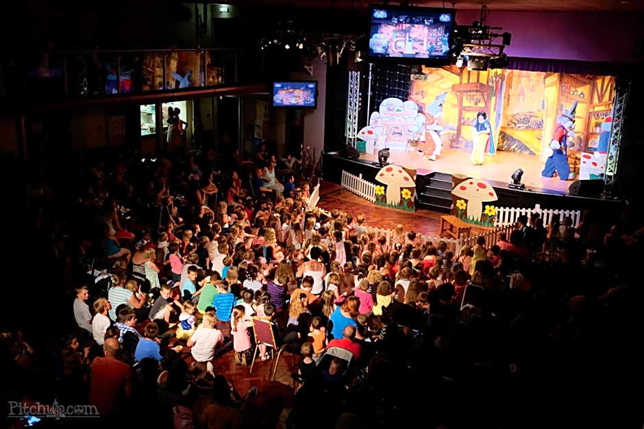 The Burrows Holiday Caravan, Seal Bay