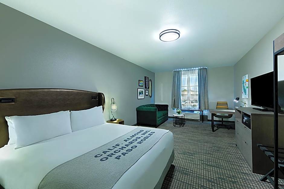 Oxford Suites Paso Robles