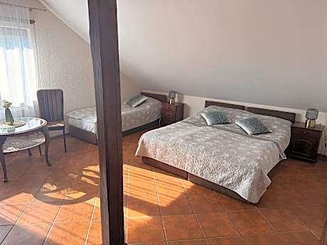 Basic Triple Room