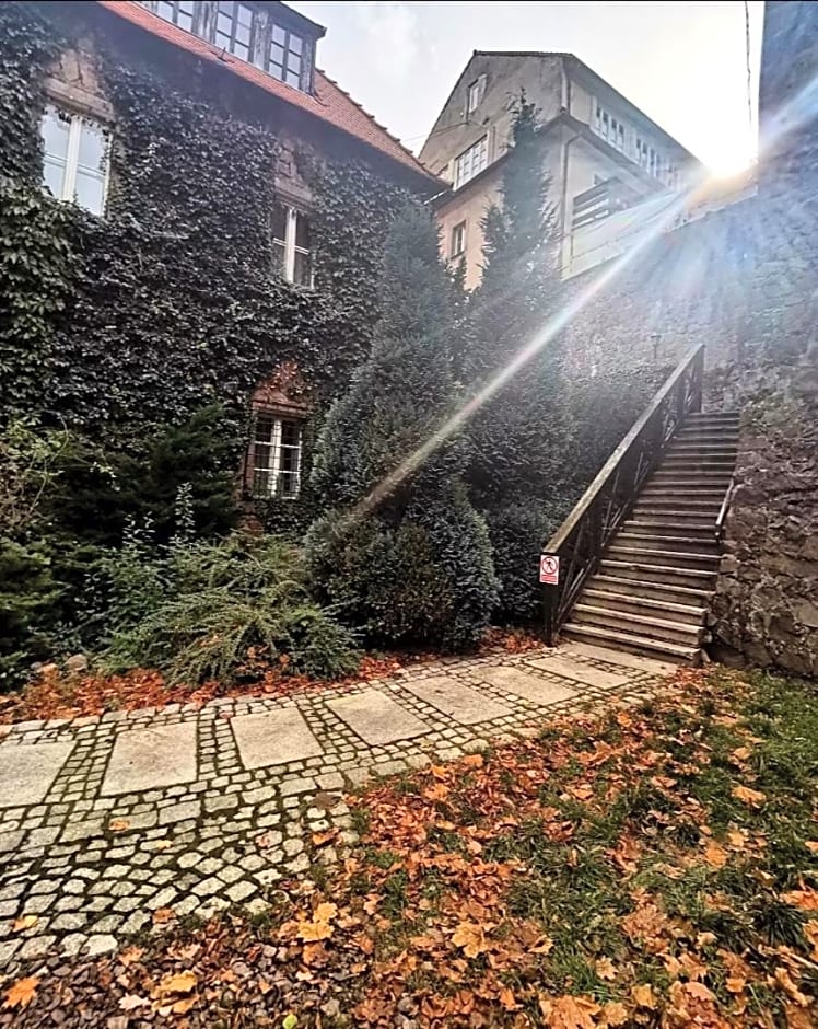 Hotel Przy Oślej Bramie - Zamek Książ