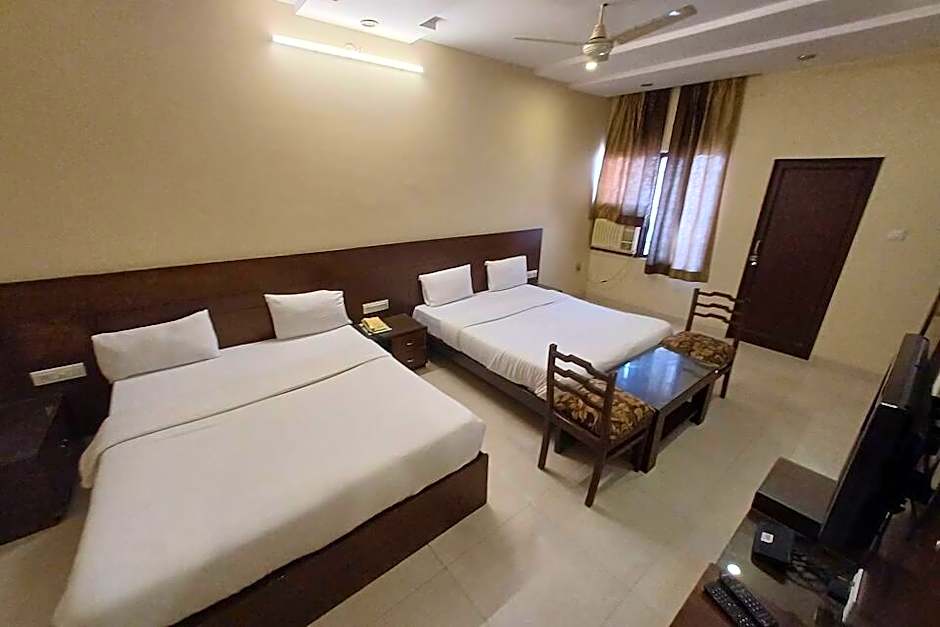 Hotel Raghav Palace