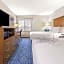 La Quinta Inn & Suites by Wyndham NE Long Beach/Cypress