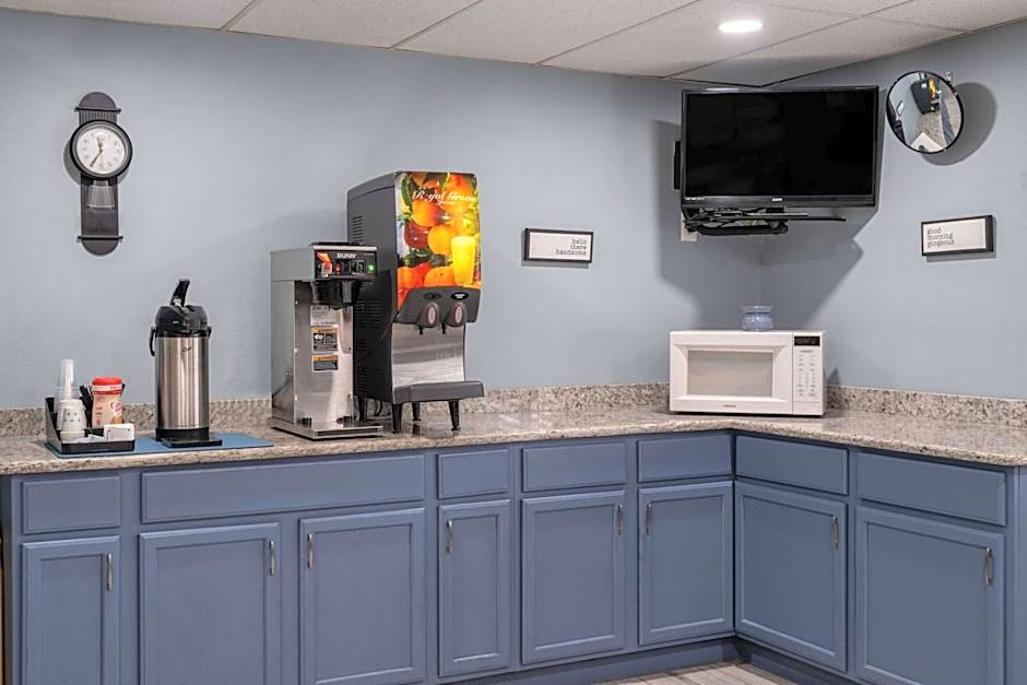 Super 8 by Wyndham Merrillville/Gary Area