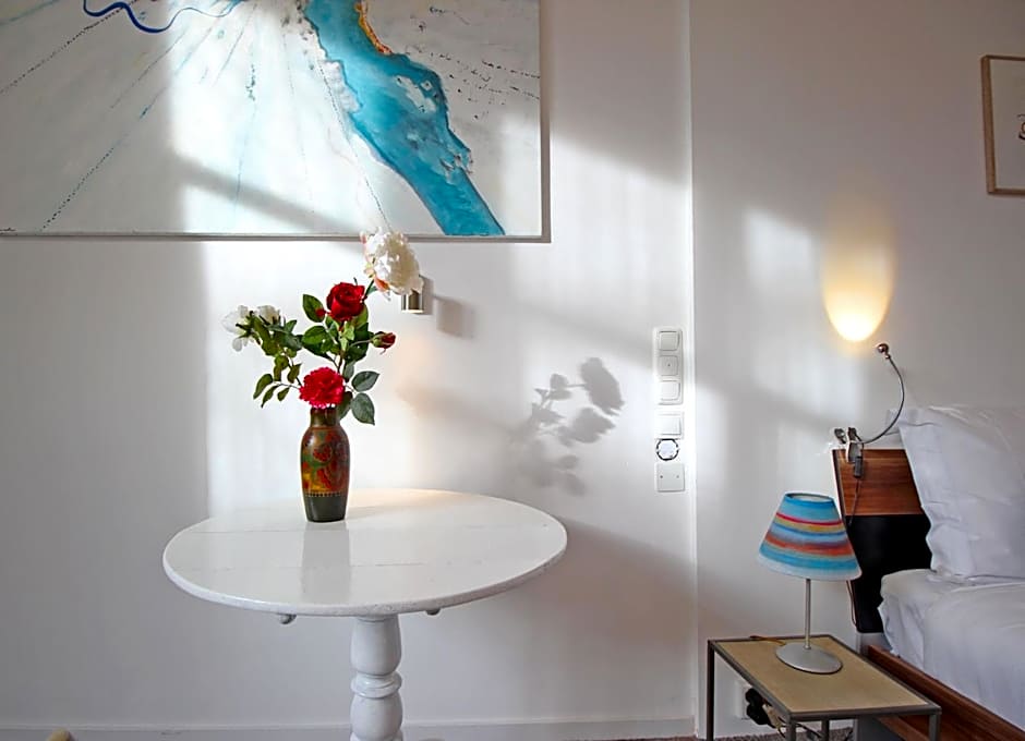 Cozy Jordaan canalhouse near Anne Frank House