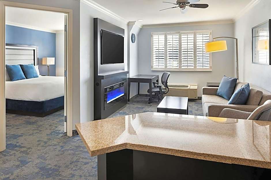 City Express by Marriott Manhattan Beach