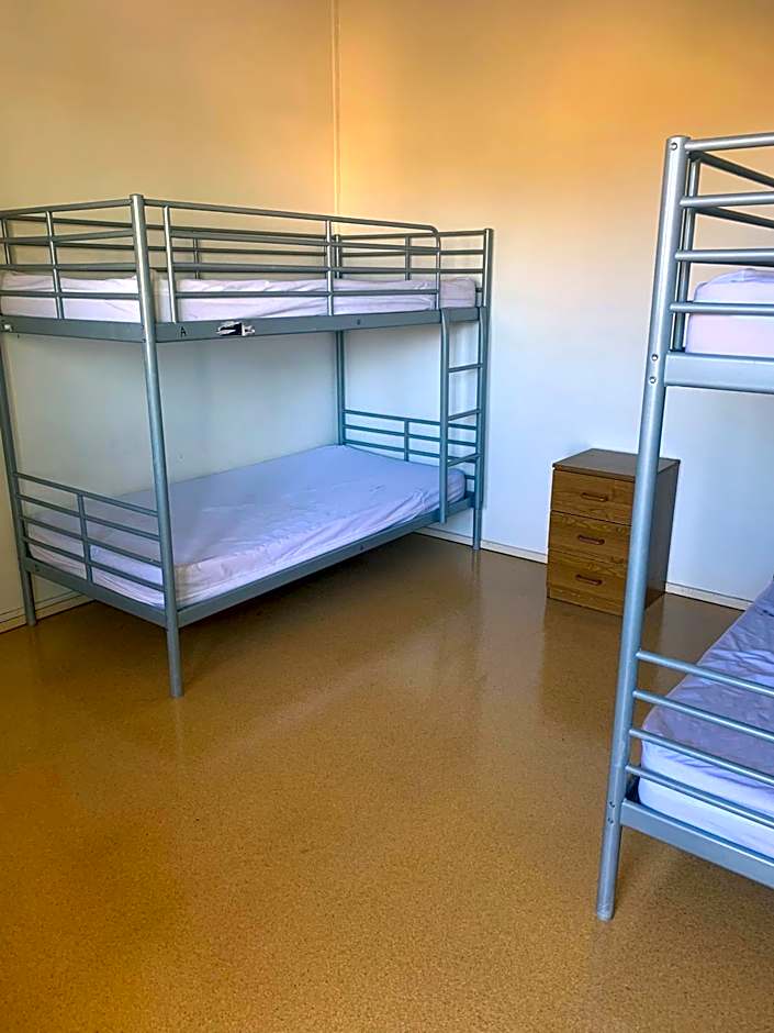 Roebuck Bay Backpackers