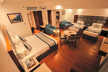 Deluxe Double or Twin Room with Balcony