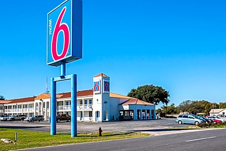 Motel 6-Round Rock, TX