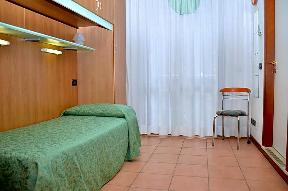 Hotel Etna