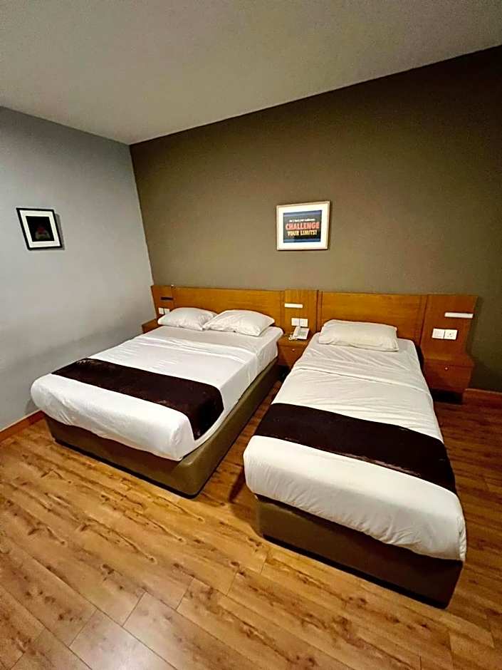 Golden Leaf Boutique Hotel Nusa Idaman Branch