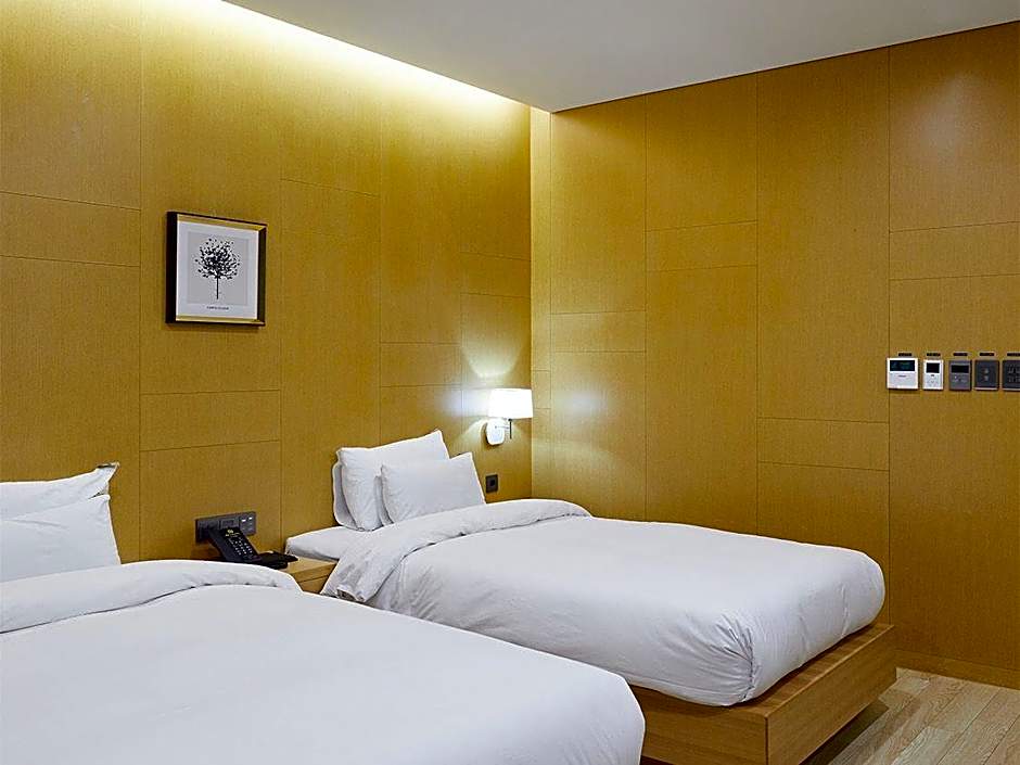 CS Hotel