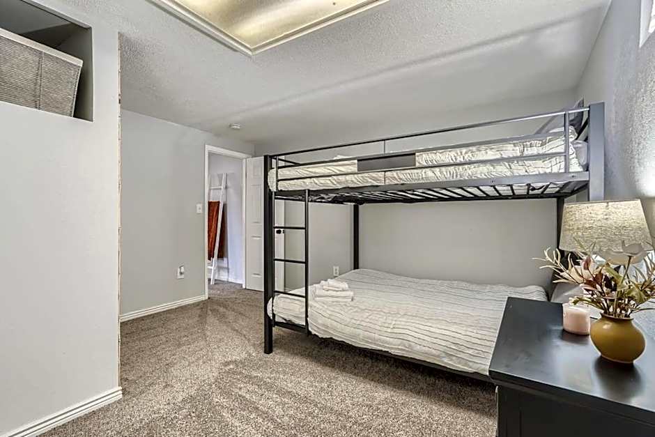 2BR Wellness Retreat in Arvada