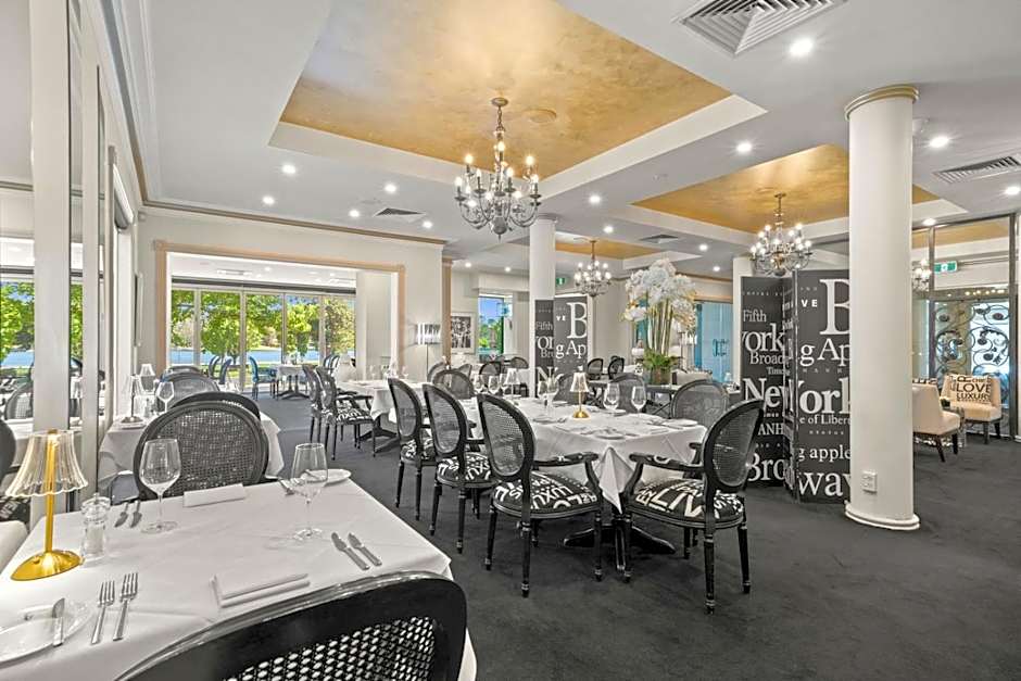 The Carrington Hotel