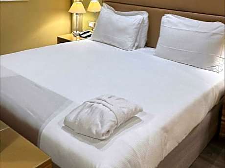 Privilege Luxe Room