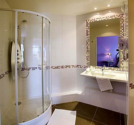 1 King Bed, Non-Smoking, Superior Room, Larger Room, Balcony Or Terrace, Twin On Request