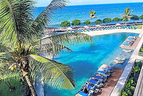 Wyndham Tamansari Jivva Resort