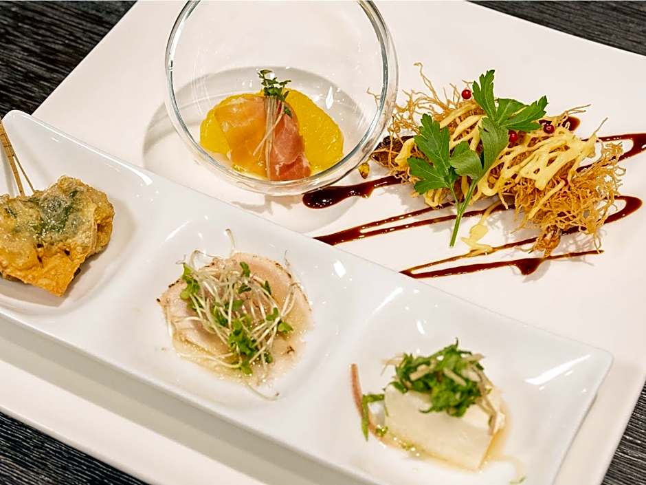 Nozawa Onsen Azegamikan