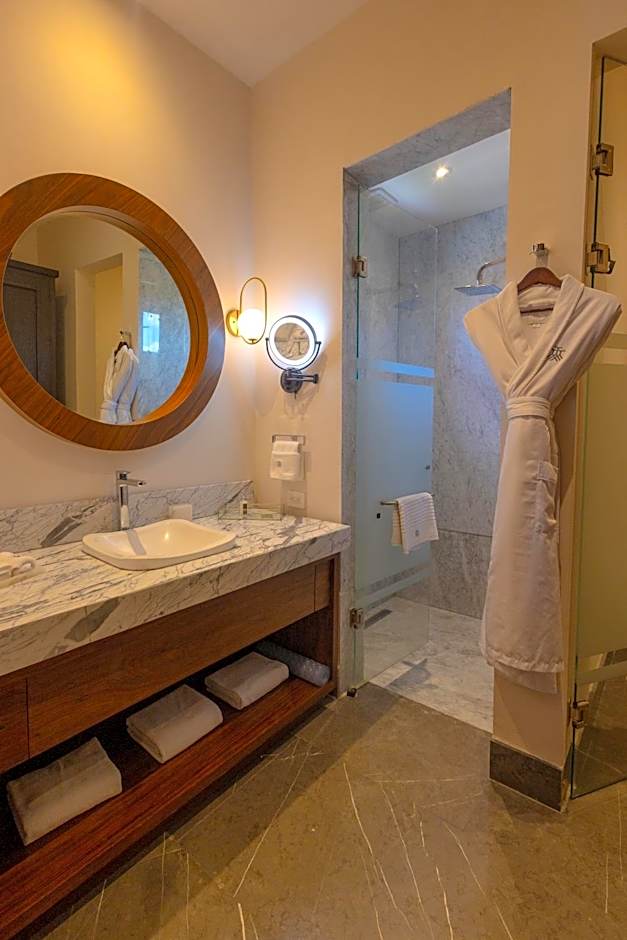 Casa Raíces Hotel Luxury & Viñedo