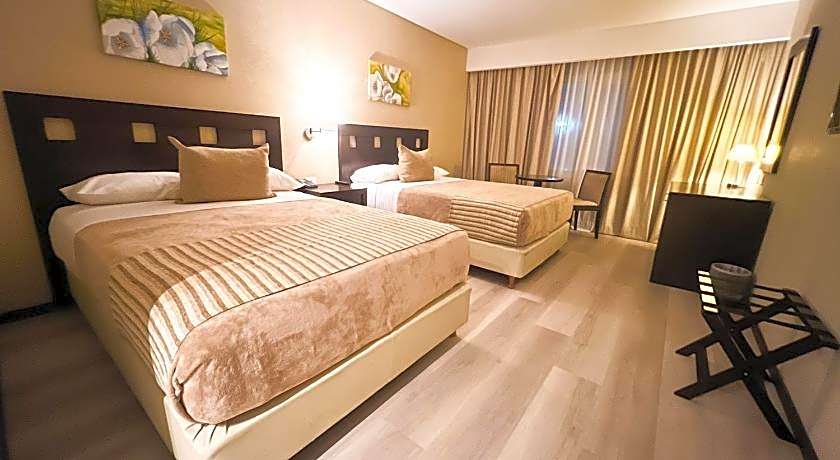 Howard Johnson Funes