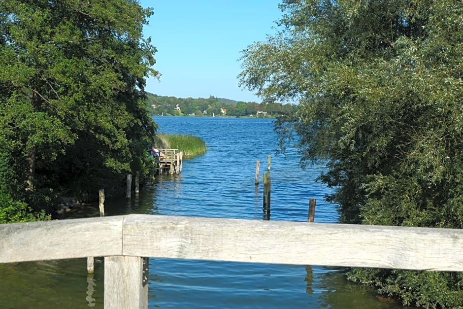 Ferienzimmer Suhrer Seeblick