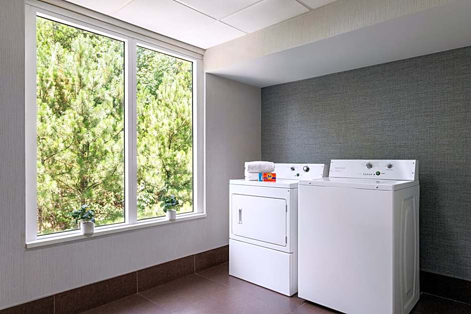 Holiday Inn Express Birmingham Irondale East By IHG