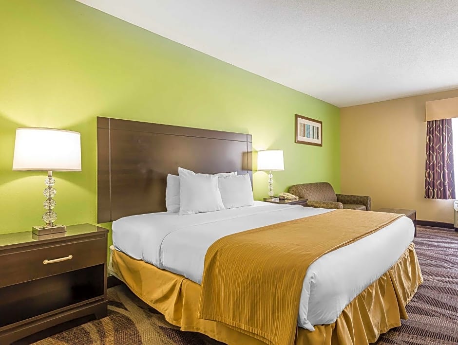 Quality Inn Warsaw I-40