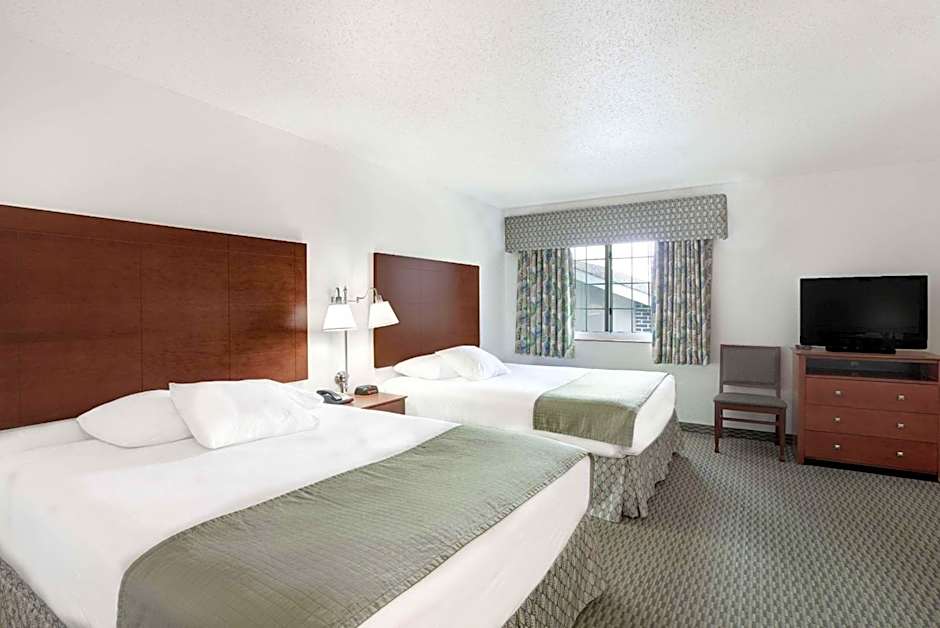 Days Inn by Wyndham Carroll