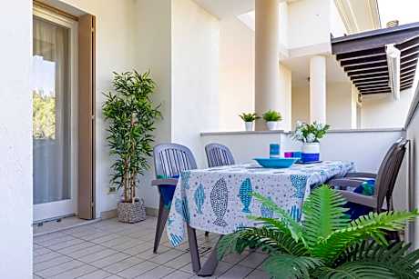 Comfortable flat in a residence with swimming pool