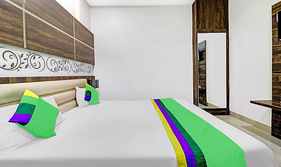 Itsy Hotels Anjali Mahal, 500 Mtrs From Mathura Railway Station