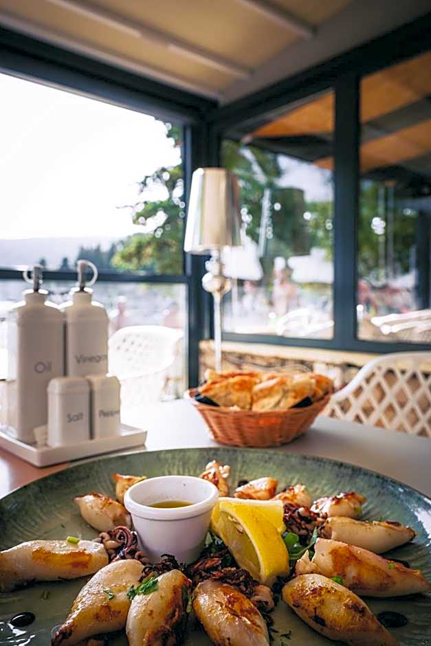 "Echo" B&B rooms, boutique beach hotel