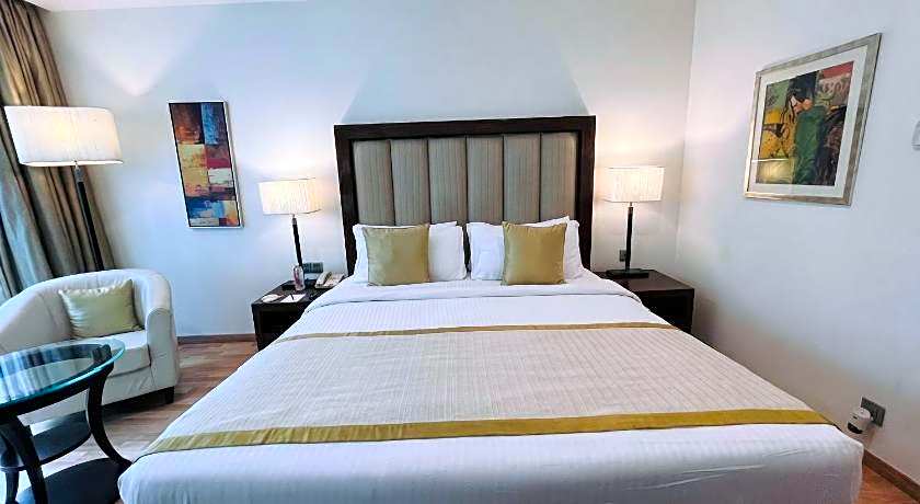 Adarsh Hamilton Hotel