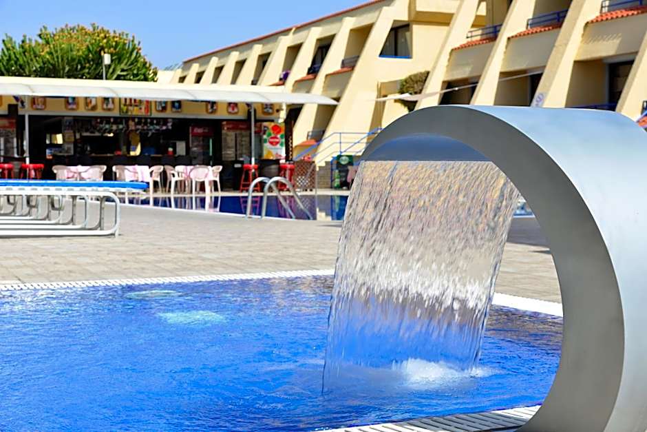 Napa Prince Hotel Apts