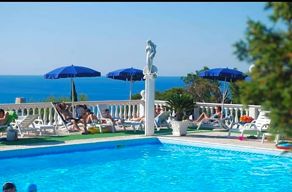 RESIDENCE EMARINE con SERVIZIO SPIAGGIA INCLUSO