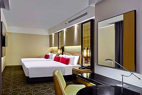 Executive King Suite - Non-Smoking