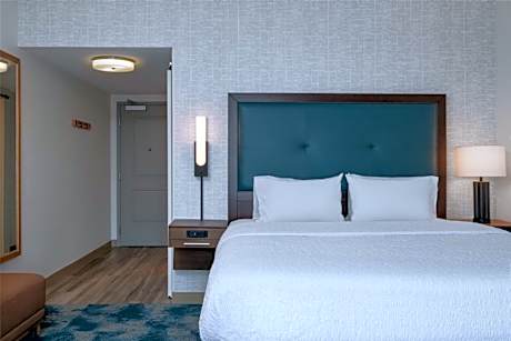 King Room - Non-Smoking