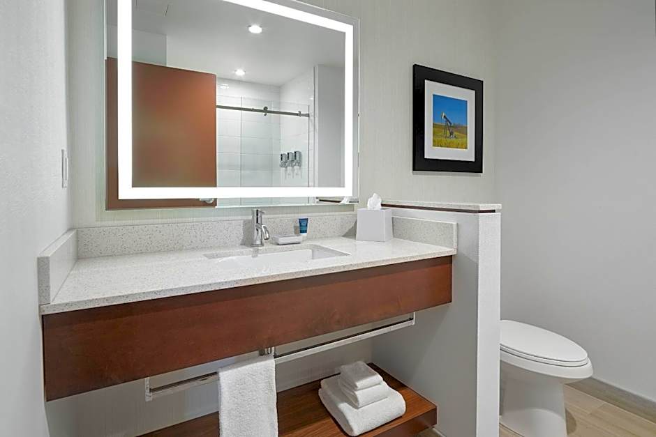 Four Points by Sheraton Sherwood Park