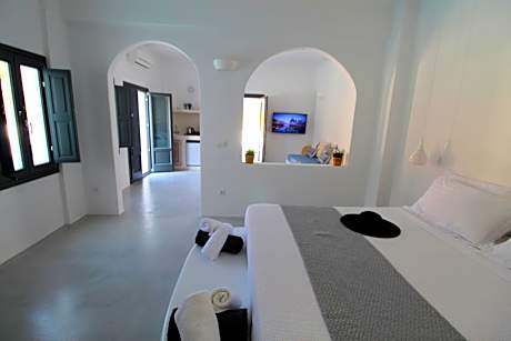 Honeymoon Suite with Plunge Pool