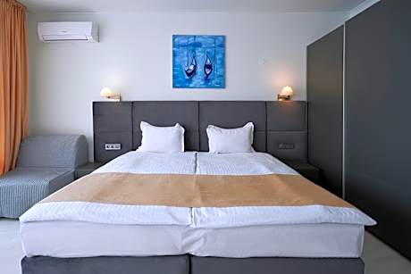 Double or Twin Room with Pool View