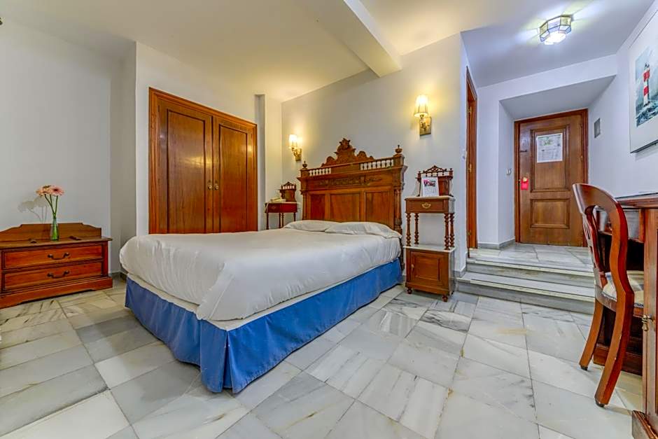 Photo 1 of 4 of 1 Double Bed or 2 Beds, Ground Floor
