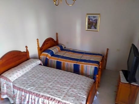 Double Room in Chalet in Toledo