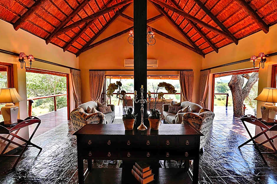 Amakhosi Safari Lodge