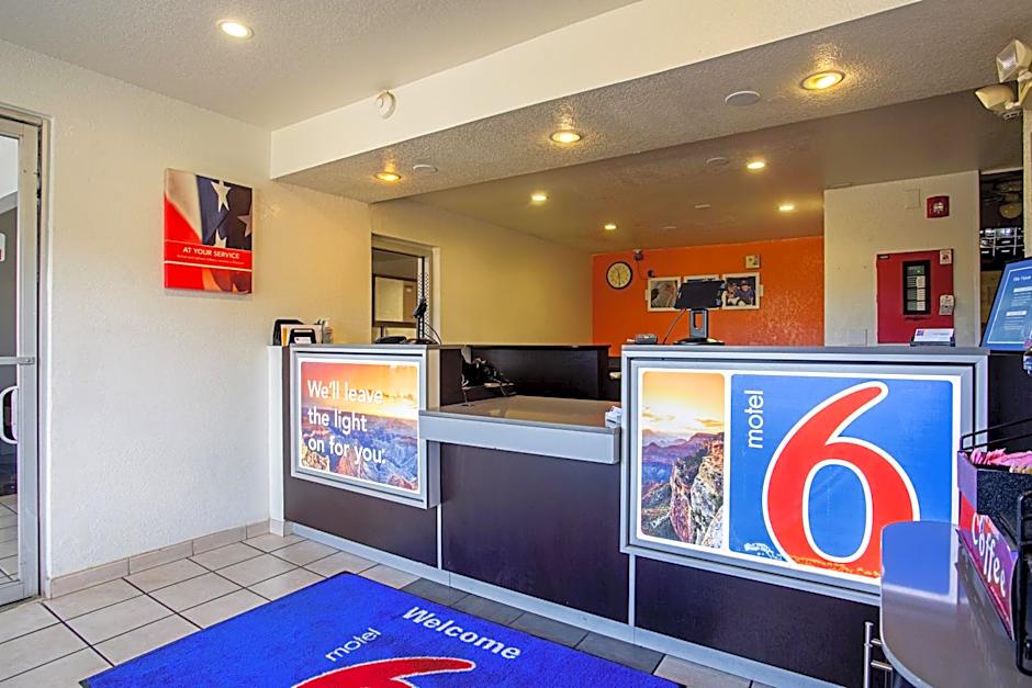 Motel 6 Prescott