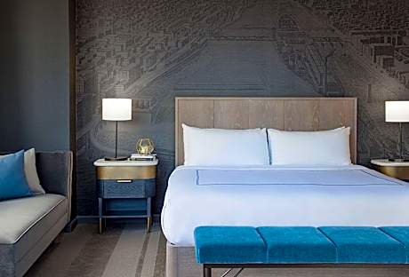 Business Corner King Room