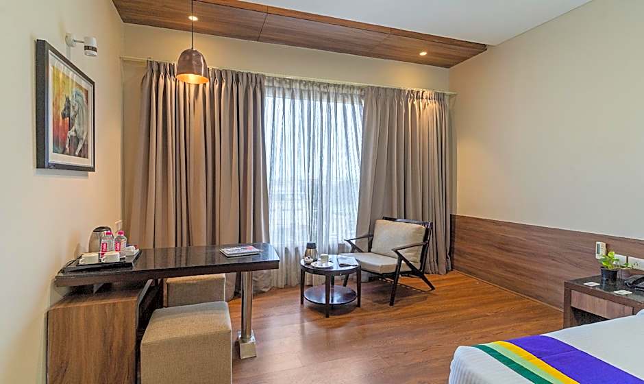 Treebo Premium Baramasi By Jai Club Prime