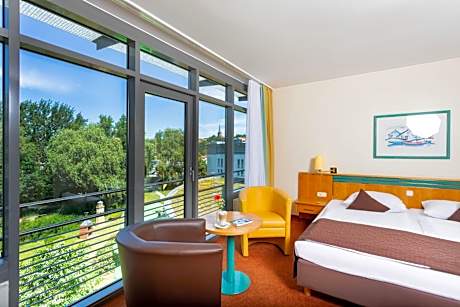 Comfort Single Room with Park View