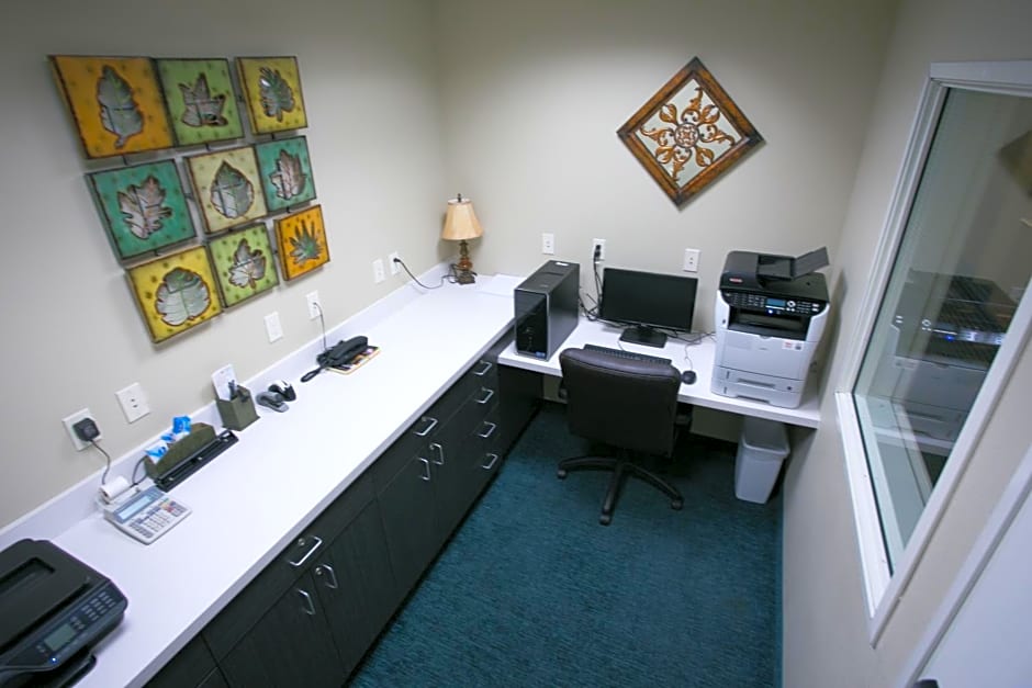 Candlewood Suites Fargo-North Dakota State University By IHG