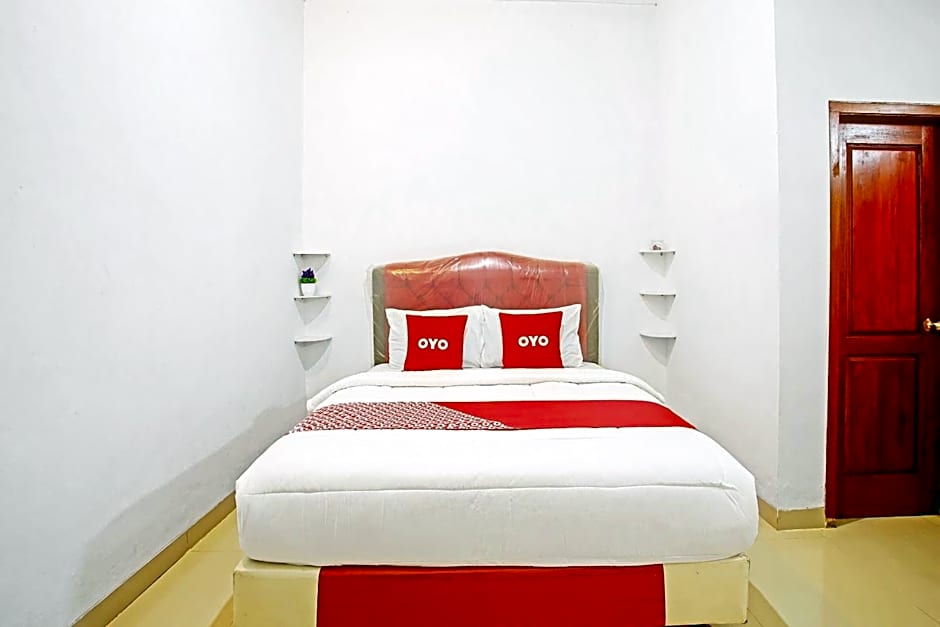 OYO Life 90587 Domen Homestay Syariah