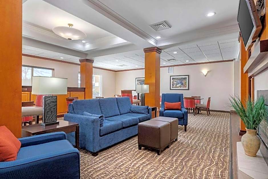 Comfort Inn & Suites