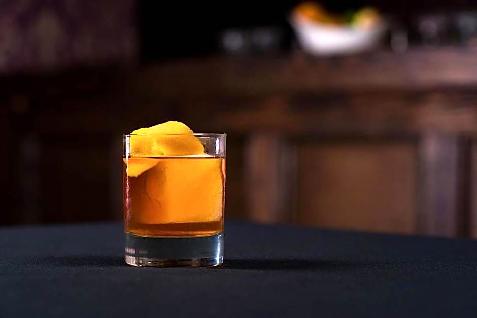 LaSalle Boutique Hotel and The Downtown Elixir and Spirits